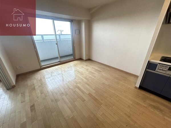 居室(おしゃれなリビングです)