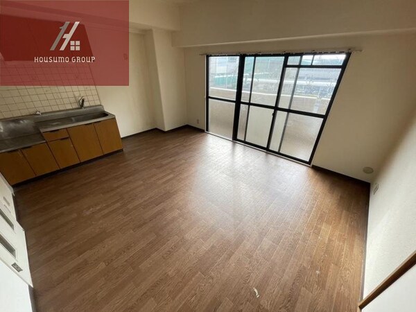 居室(ゆったりとしたリビングです)