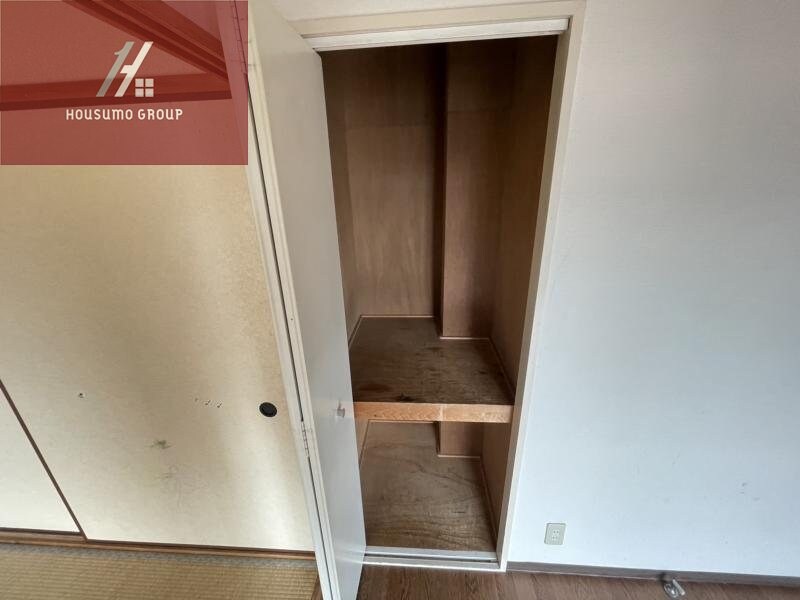 物件内観写真16　(小物を収納するのに便利です)