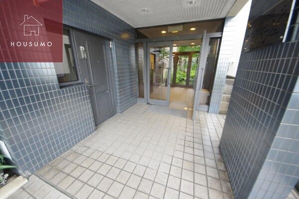 エントランス(建物の内部です)