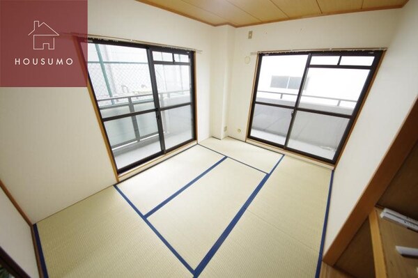和室(明るい和室です)