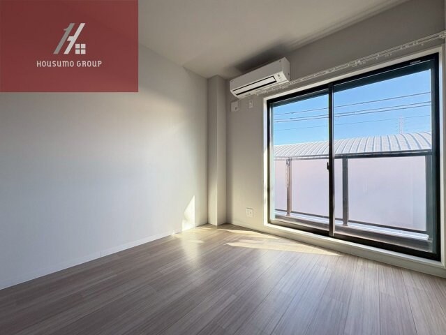 物件内観写真8　(コンパクトで使いやすい洋室です)