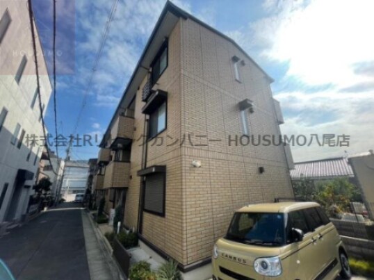 物件外観写真1　(外観もきれいです)