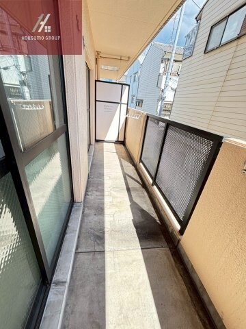 物件内観写真13　(ゆとりのあるエントランスです)