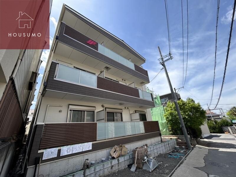 物件外観写真1　(外観もきれいです)