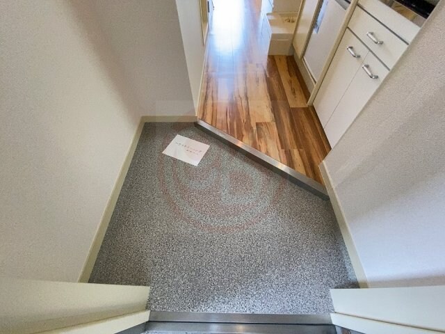 物件内観写真16　(こちらのリビングで趣味の時間をお楽しみください)