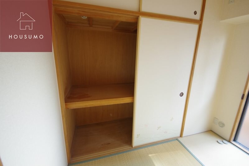 物件内観写真20　(小物を収納するのに便利です)