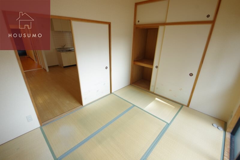 物件内観写真27　(子供のお昼寝に使えるお部屋です)