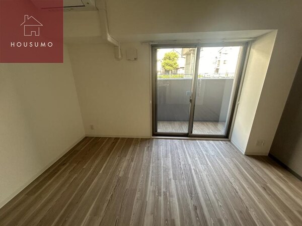 居室(ゆったり過ごせるリビングです)