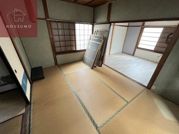 和室(日本らしい落ち着いた雰囲気の和室です)
