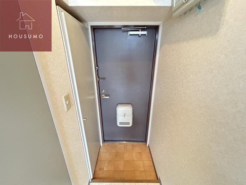 物件内観写真8　(玄関です)