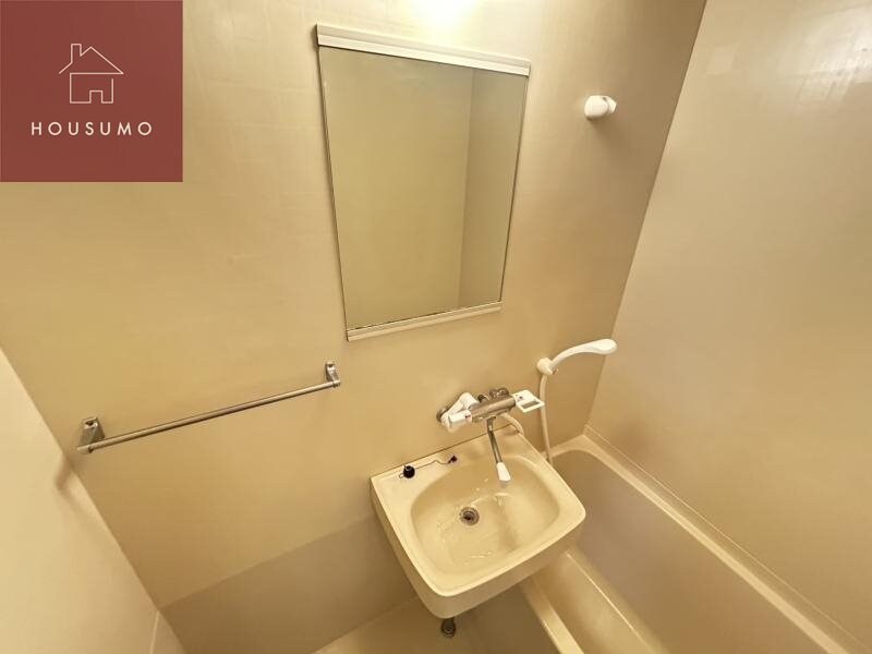 物件内観写真19　(スペースが確保できる洗面所です)