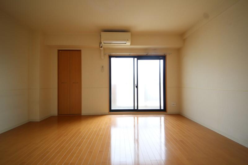 物件内観写真4　(使いやすいリビングです)