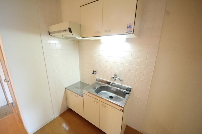 物件内観写真6　(キッチンでお料理をお楽しみください)