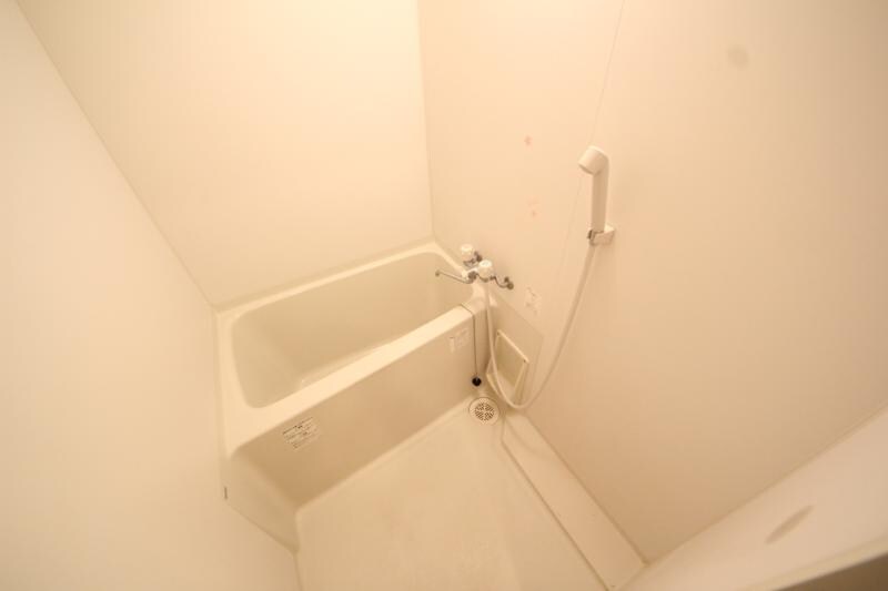 物件内観写真8　(落ち着いた空間のお風呂です)