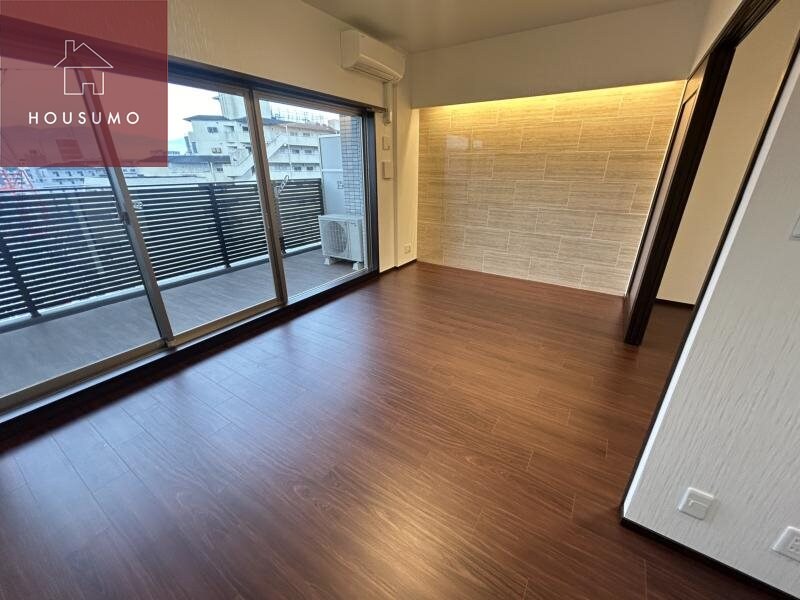 物件内観写真6　(リビングです)