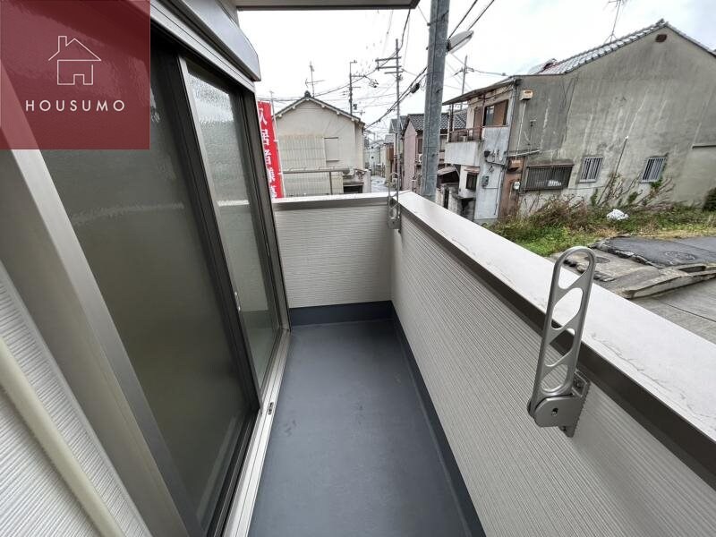 物件内観写真12　(暖かな日差しのふりそそぐバルコニー)