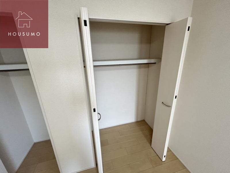 物件内観写真20　(小物を収納するのに便利です)