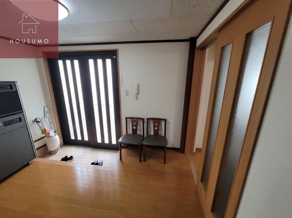 玄関(落ち着いた玄関です)