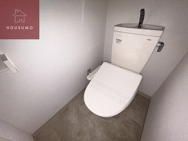 トイレ(コンパクトで使いやすいトイレです)
