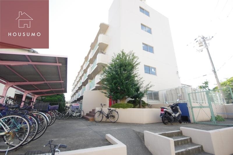 物件外観写真1　(外観も気になるポイント)