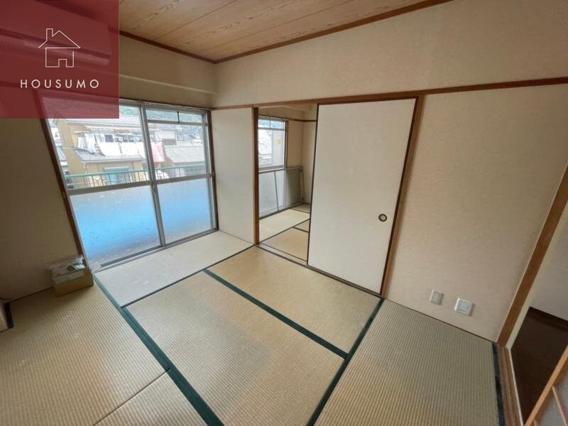 物件内観写真22　(日本らしい落ち着いた雰囲気の和室です)