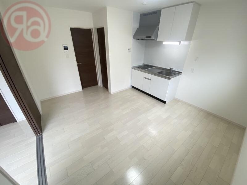 物件内観写真23　(ゆったりとしたリビングです)