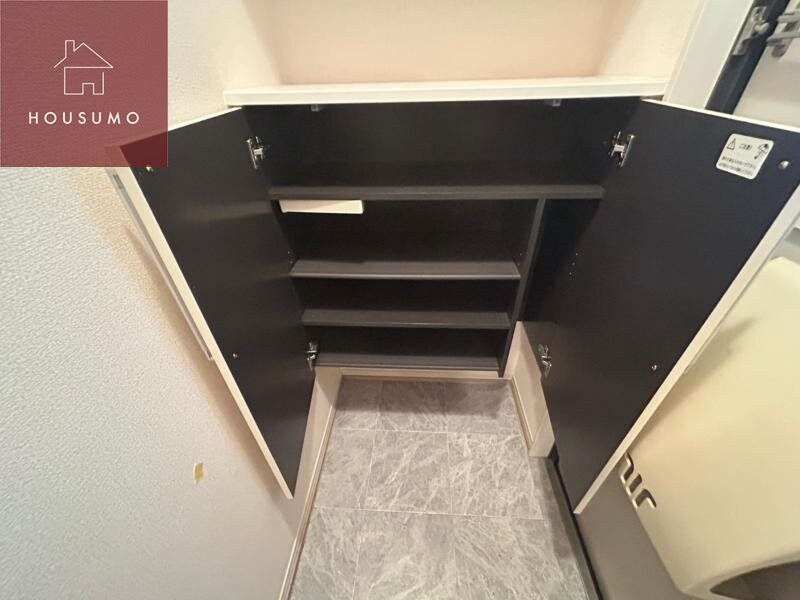 物件内観写真29　(収納スペース豊富です)