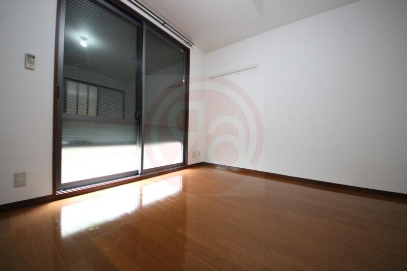 物件内観写真24　(使い勝手のいい洋室です)