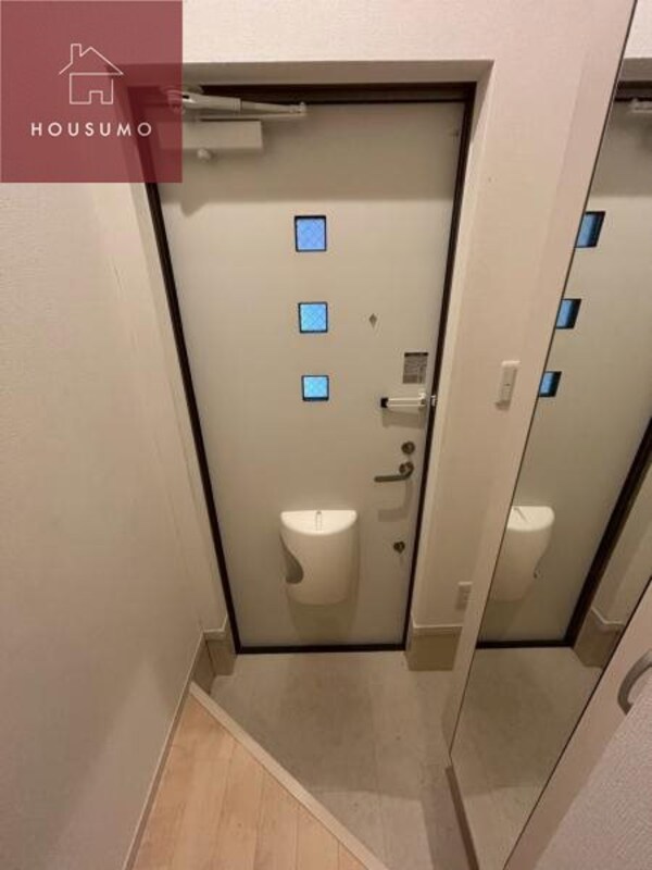 玄関(毎日通る玄関はこちらです)