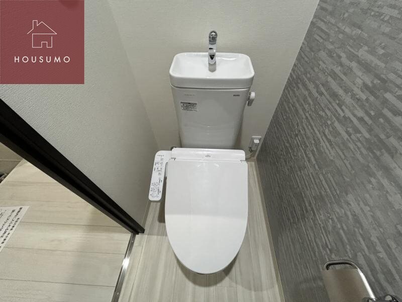 物件内観写真8　(清潔感のあるトイレです)