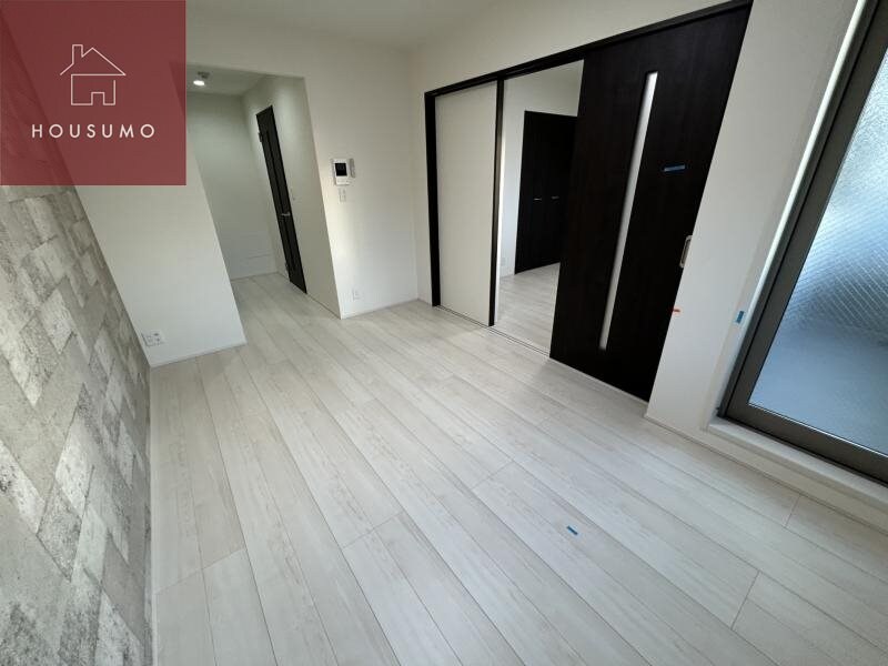 物件内観写真21　(ゆったりとしたリビングです)