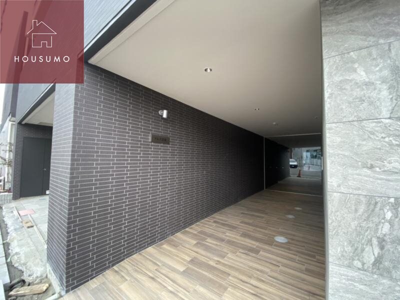 物件外観写真2　(建物の内部です)