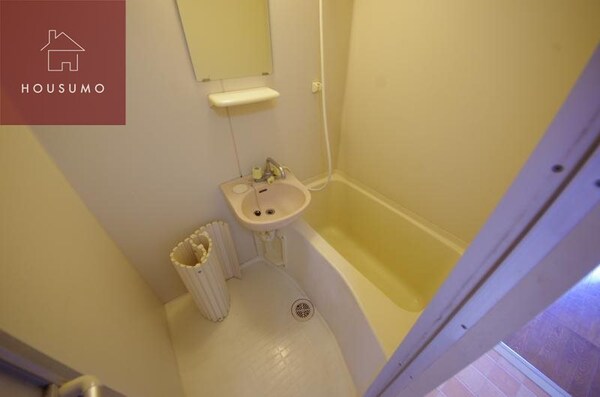 浴室(落ち着いた空間のお風呂です)