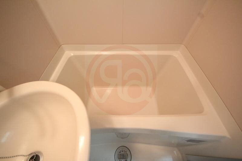 物件内観写真10　(コンパクトで使いやすいお風呂です)