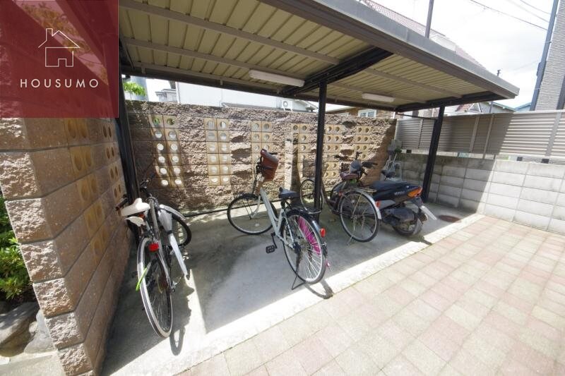 物件内観写真14　(駐輪場です)