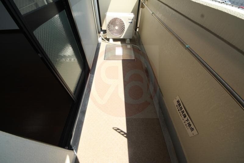 物件内観写真20　(暖かな日差しのふりそそぐバルコニー)