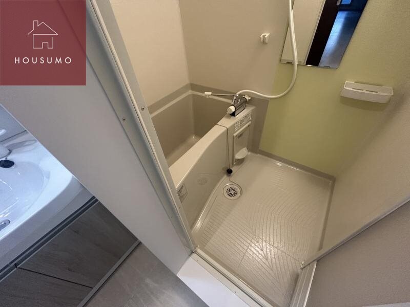 物件内観写真6　(きれいなお風呂です)