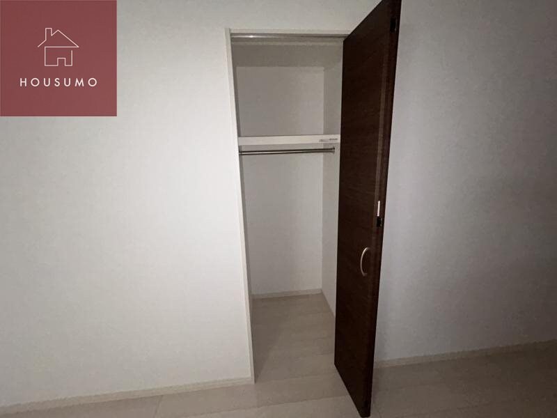 物件内観写真27　(便利な収納スペースです)