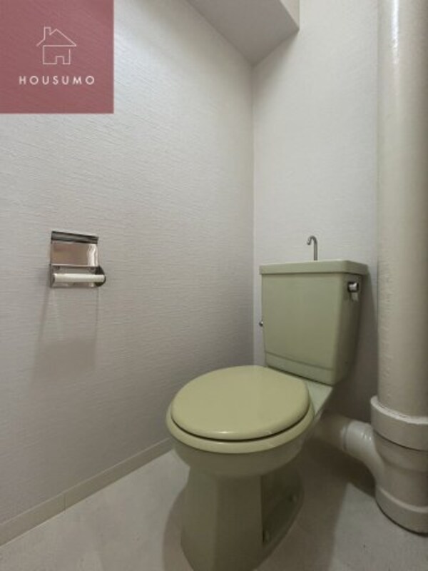 トイレ(落ち着いた色調のトイレです)