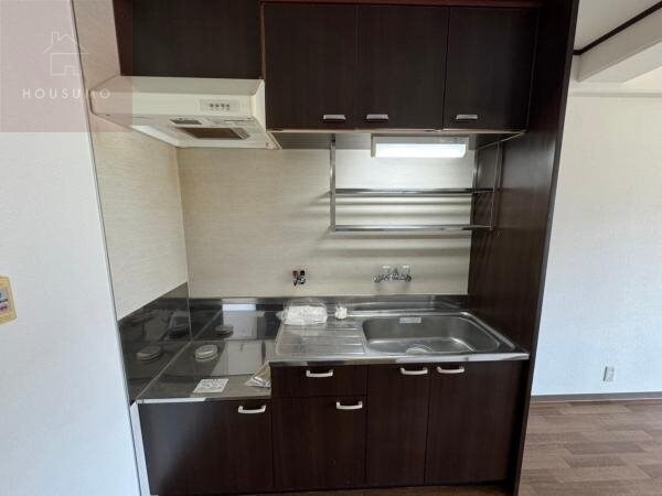 物件内観写真5　(キッチンでお料理をお楽しみください)