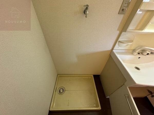 物件内観写真10　(洗濯版です)