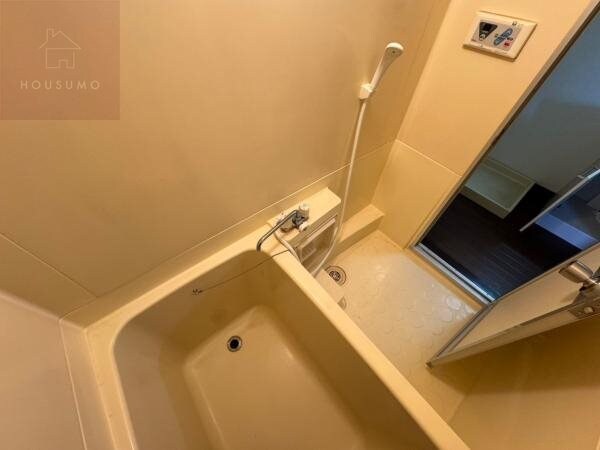 物件内観写真18　(コンパクトで使いやすいお風呂です)