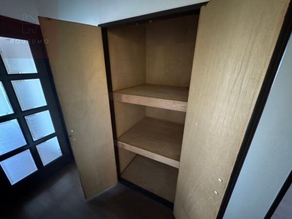 物件内観写真26　(便利な収納スペースです)