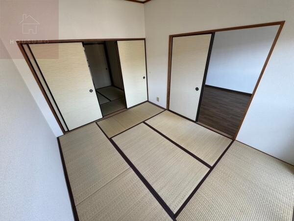 物件内観写真29　(い草の香りが落ち着く素敵な和室です)