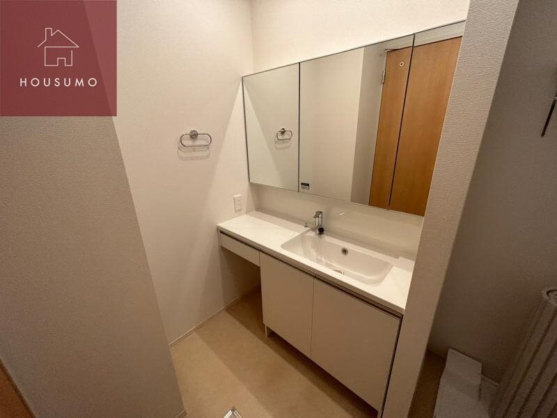 物件内観写真19　(使いやすい独立洗面台です)