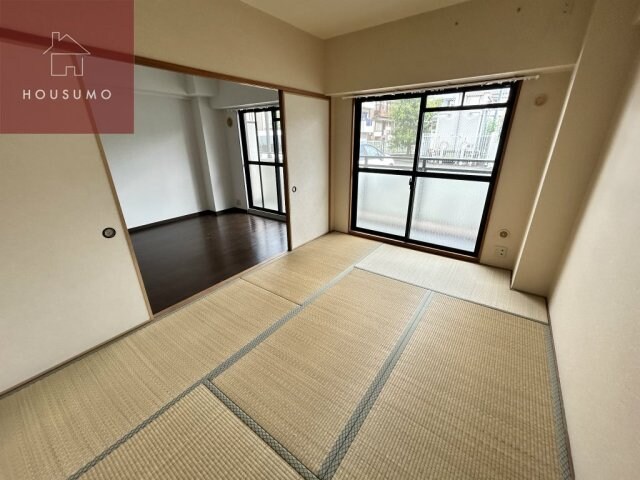 物件内観写真25　(和室があれば、来客や子供用のスペースとして活躍します)