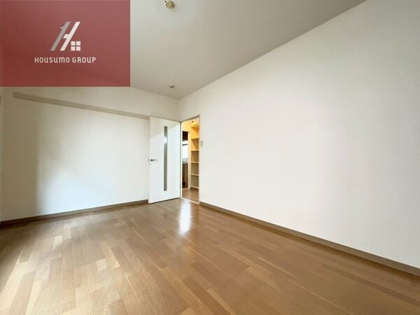 洋室(洋室です)