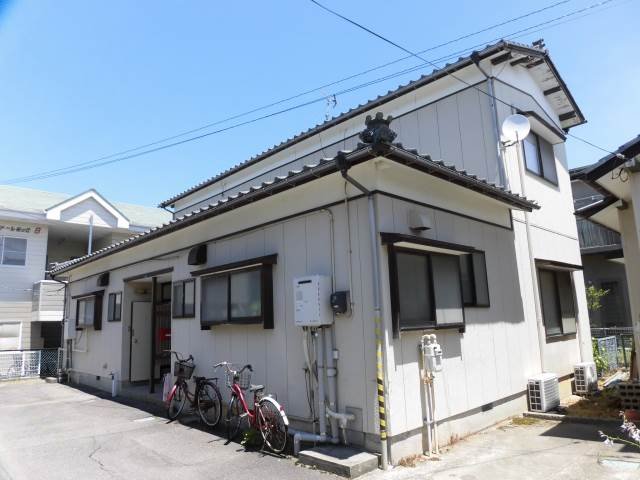 吉岡貸家
