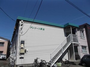 プレジール弥生外観写真